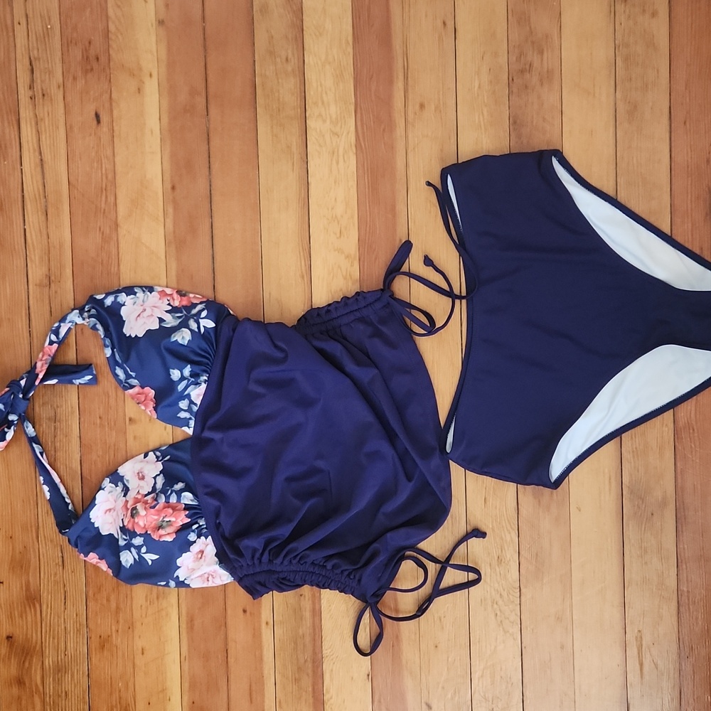 Floral And Blue Tankini Bathing Suit Size M
